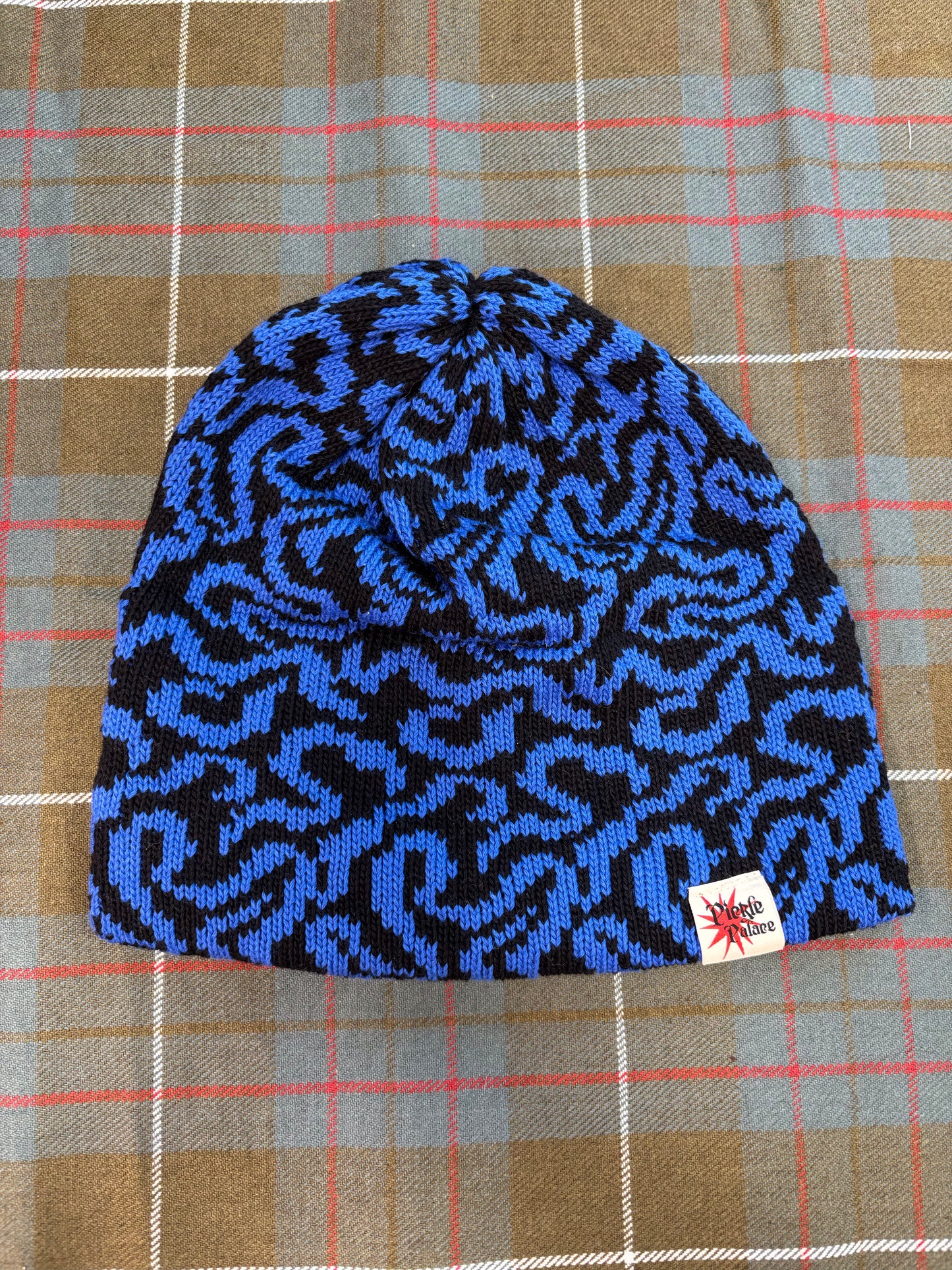 Worm votex beanie