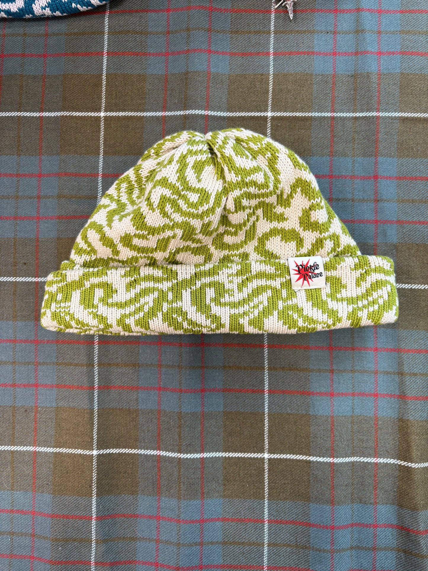 Worm votex beanie