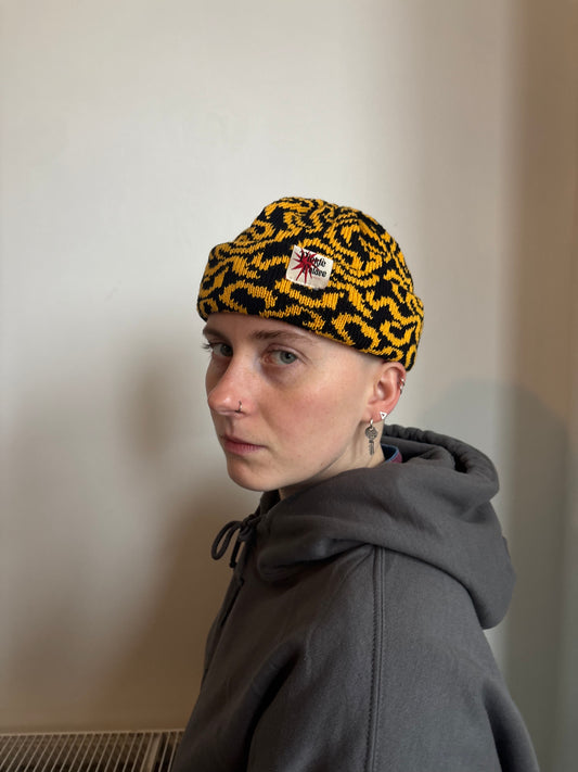 Worm vortex beanie electric