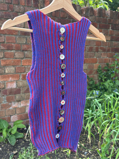 Two tone jesting vest