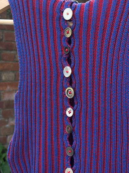 Two tone jesting vest