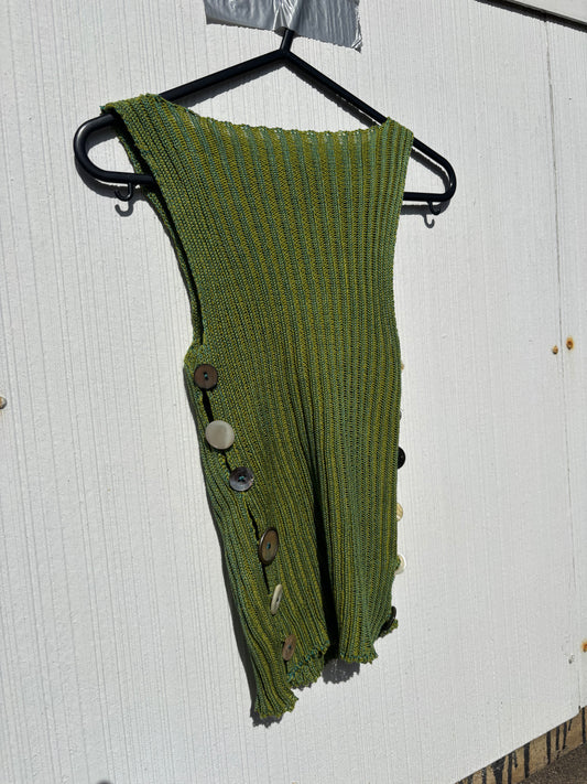 Shape shifter vest