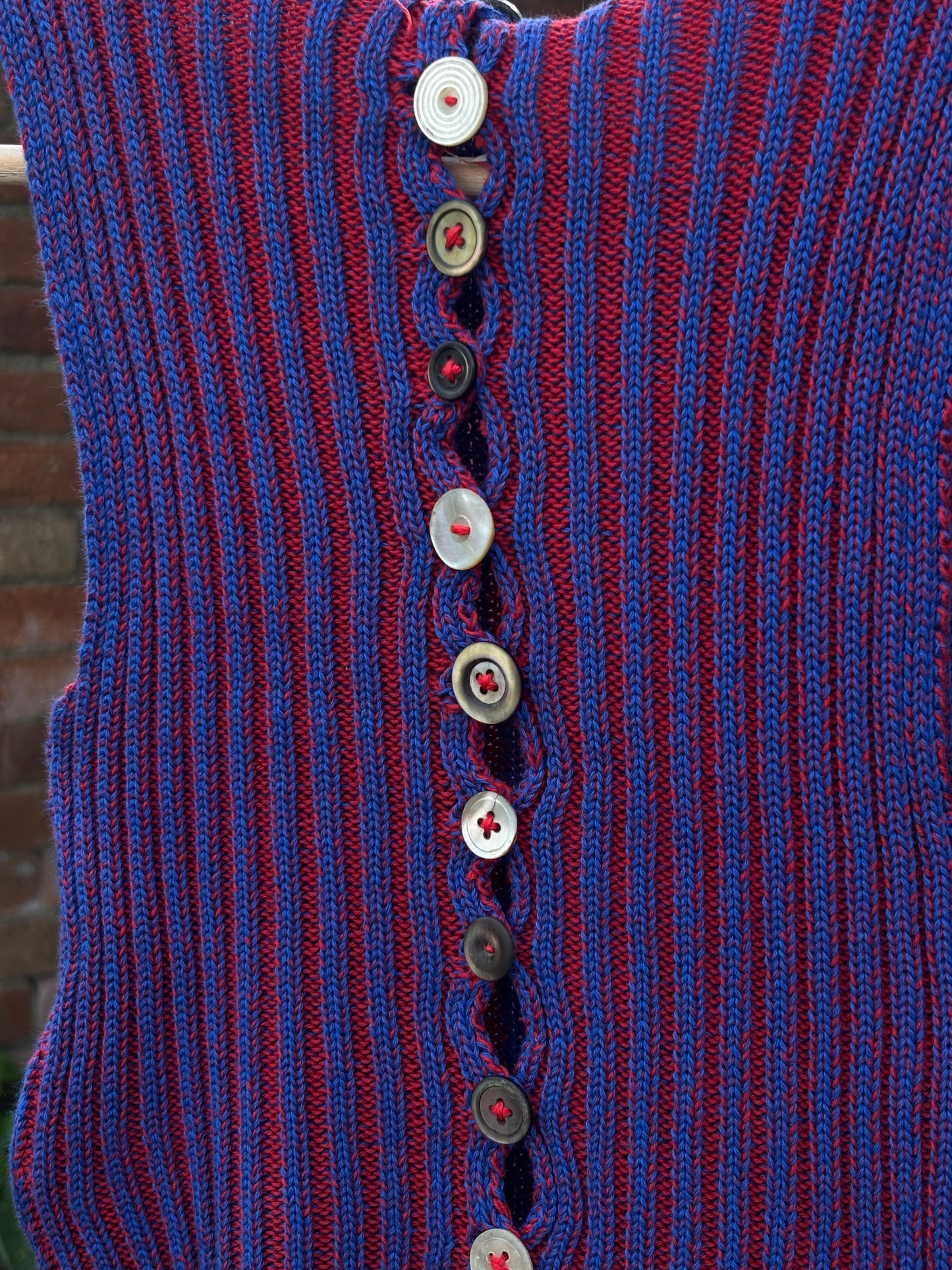 Two tone jesting vest
