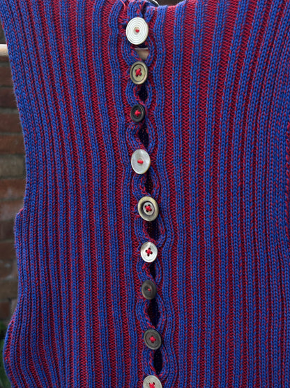 Two tone jesting vest